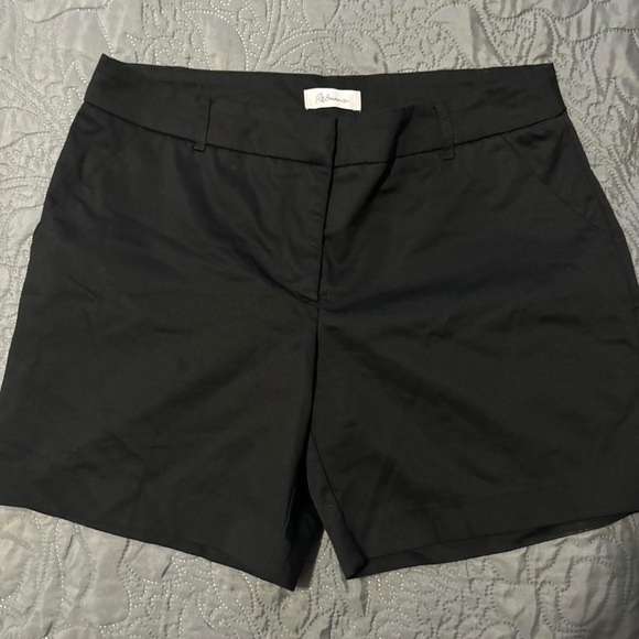 REITMANS BLACK SHORT SHORTS - Picture 1 of 1
